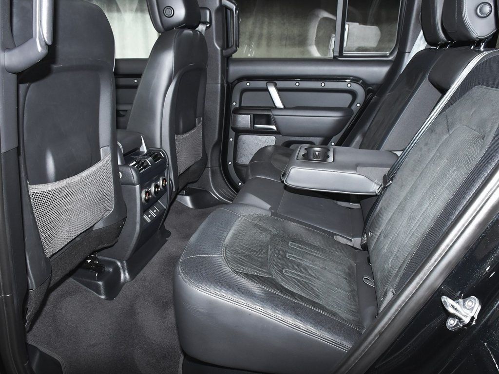 2024 Land Rover Defender 110 V8 photo 45