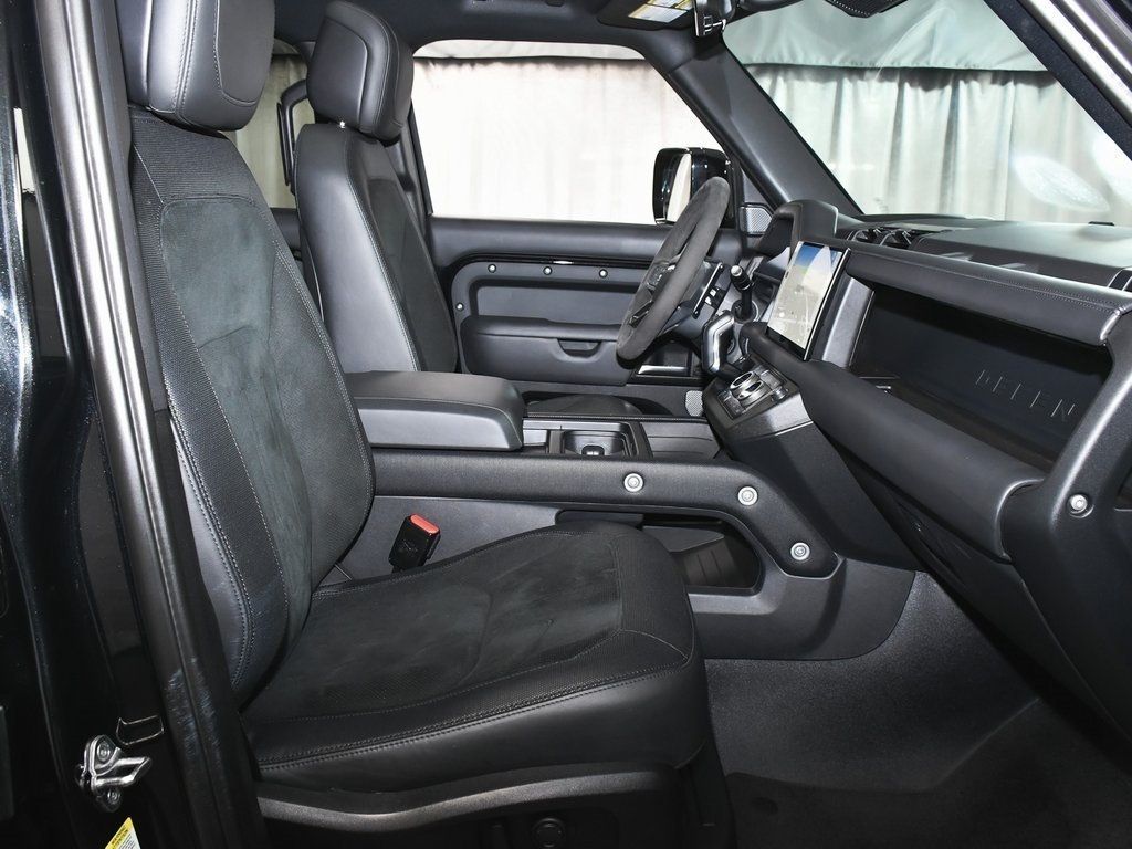 2024 Land Rover Defender 110 V8 photo 50