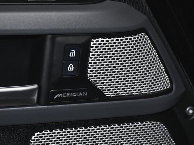 2024 Land Rover Defender 130 X - 23011158 - 9