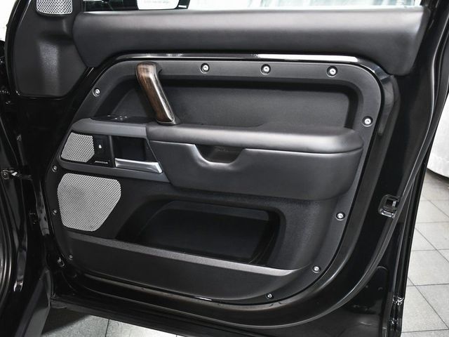 2024 Land Rover Defender 130 X - 23011158 - 14