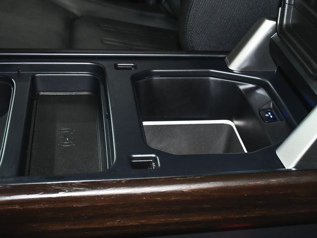 2024 Land Rover Defender 130 X - 23011158 - 31