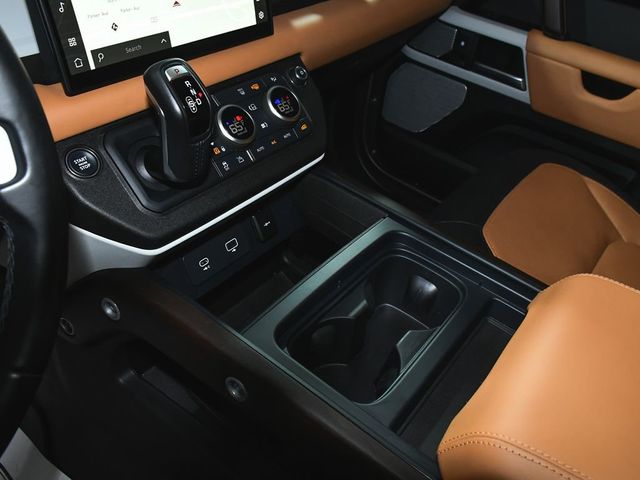 2024 Land Rover Defender 130 X-Dynamic SE - 22999801 - 40