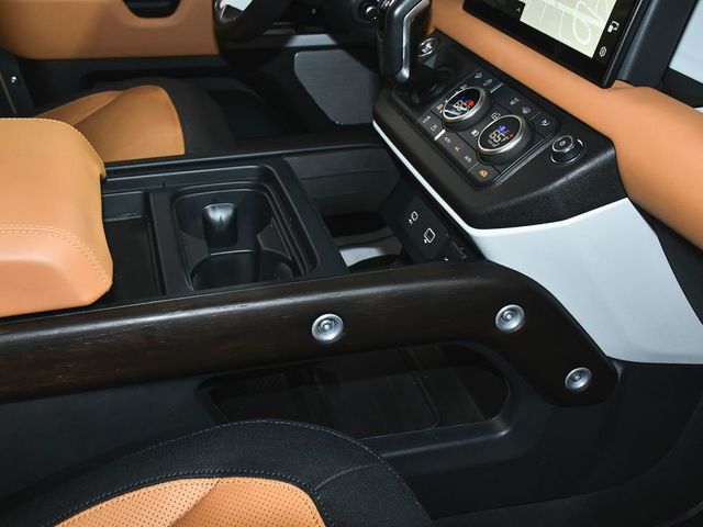 2024 Land Rover Defender 130 X-Dynamic SE - 22999801 - 68