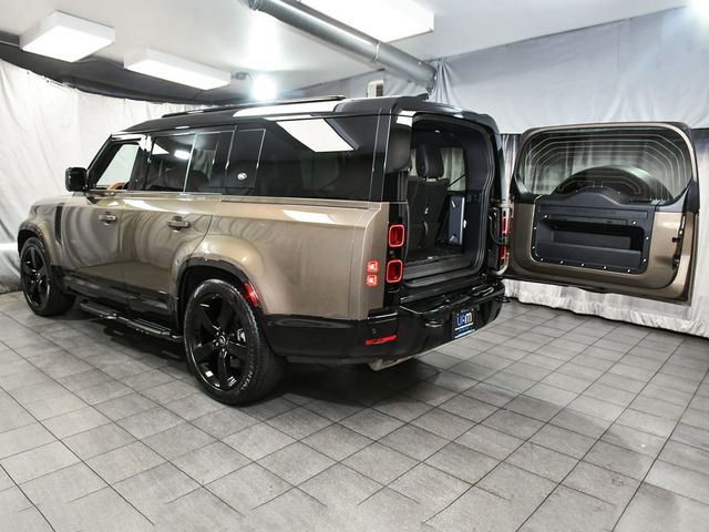 2024 Land Rover Defender 130 X-Dynamic SE - 22999801 - 70