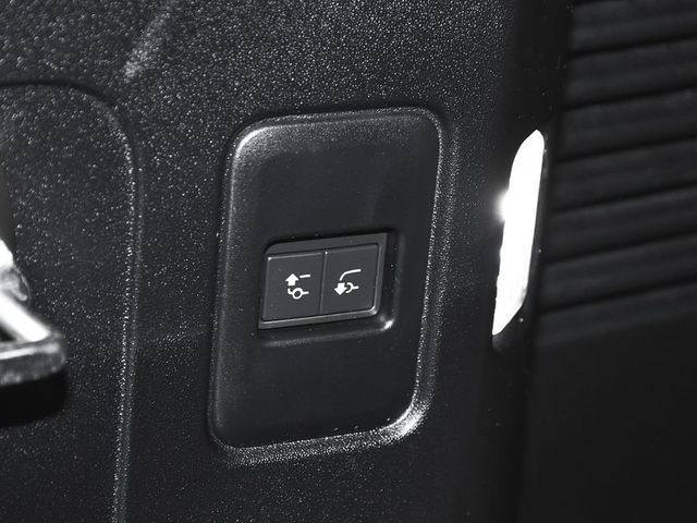 2024 Land Rover Defender 130 X-Dynamic SE - 22999801 - 73