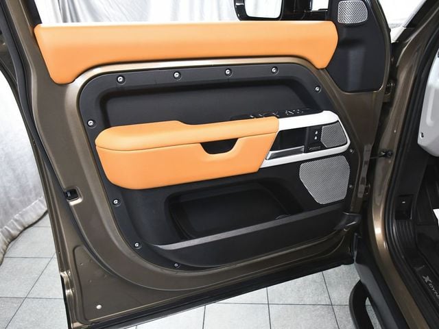 2024 Land Rover Defender 130 X-Dynamic SE - 22999801 - 8