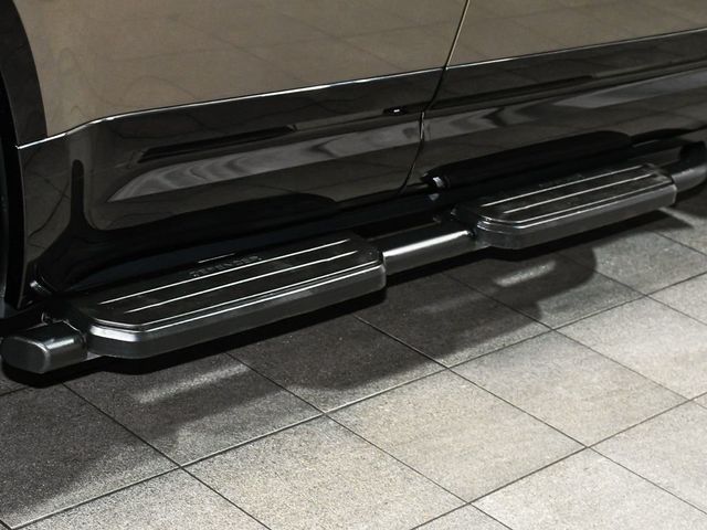2024 Land Rover Defender 130 X-Dynamic SE - 22999801 - 92
