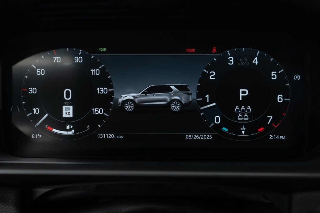 2024 Land Rover Discovery P300 Dynamic SE photo 27