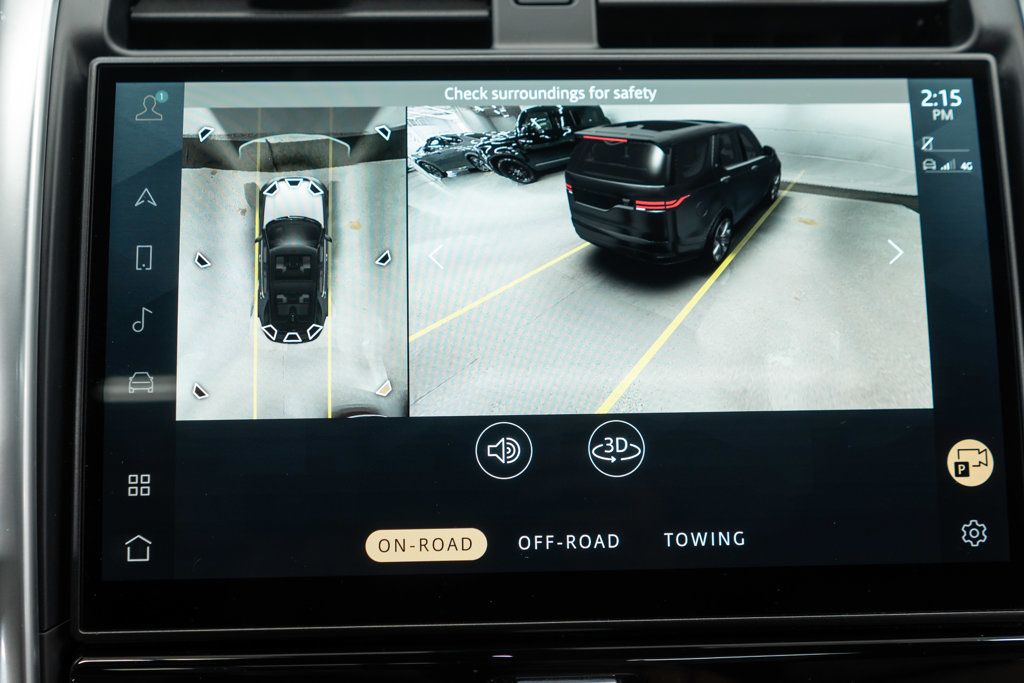 2024 Land Rover Discovery P300 Dynamic SE photo 30