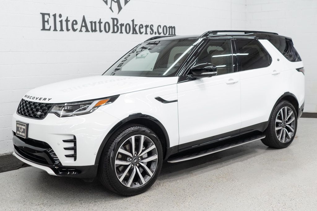 2024 Land Rover Discovery P300 Dynamic SE photo 46