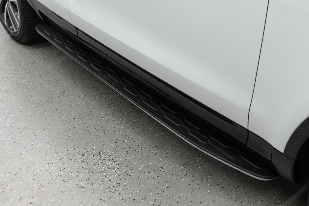 2024 Land Rover Discovery P300 Dynamic SE photo 47