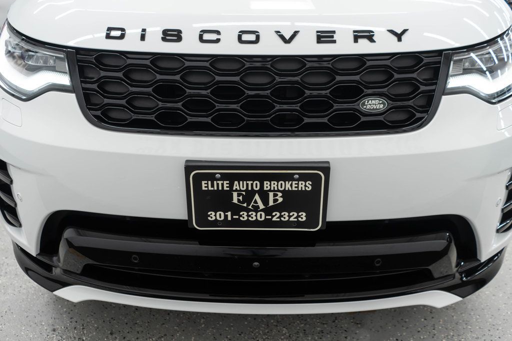 2024 Land Rover Discovery P300 Dynamic SE photo 50