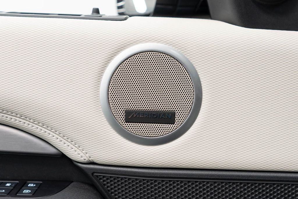 Land Rover Discovery photo 21