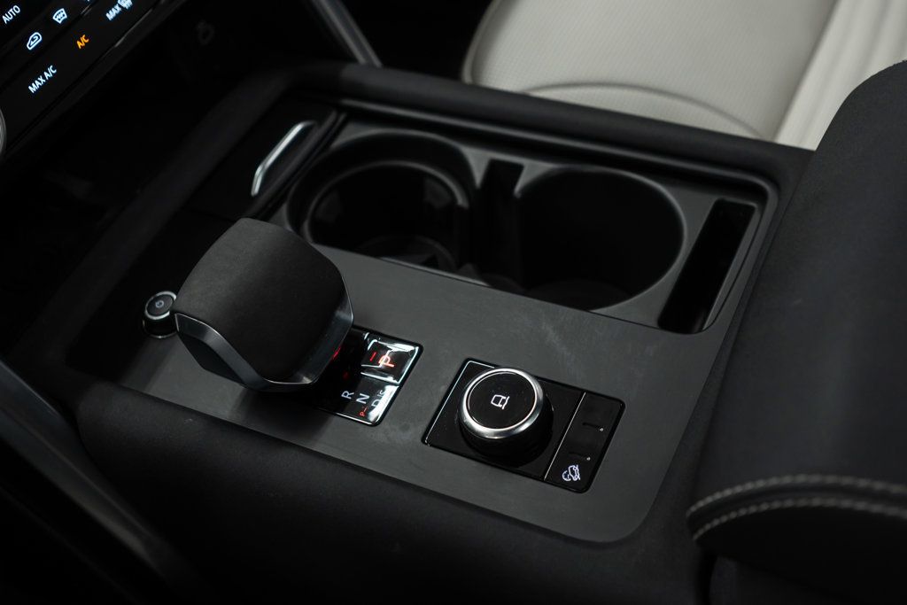 Land Rover Discovery photo 24