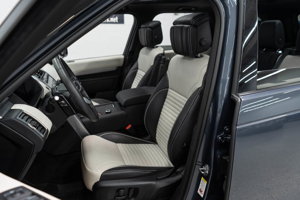 Land Rover Discovery photo 7