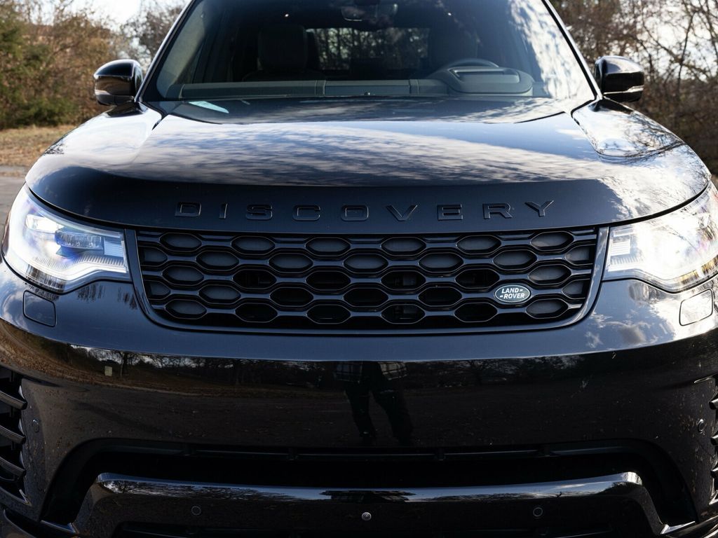 2024 Land Rover Discovery P300 Dynamic SE, Cold Climate Package, Fixed Side Steps - 22960810 - 16