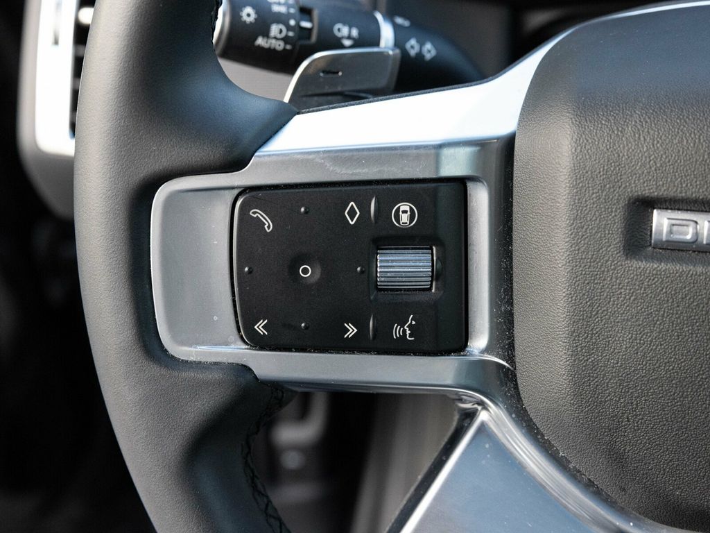 2024 Land Rover Discovery P300 Dynamic SE, Cold Climate Package, Fixed Side Steps - 22960810 - 42