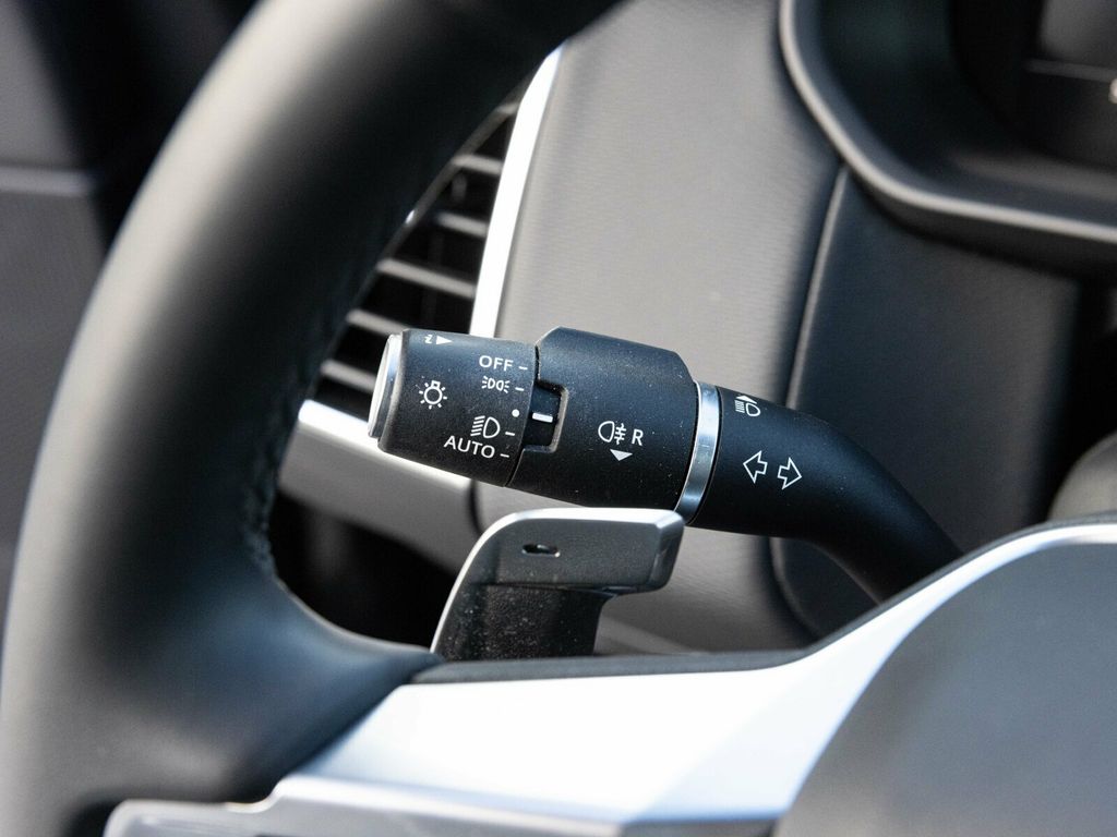 2024 Land Rover Discovery P300 Dynamic SE, Cold Climate Package, Fixed Side Steps - 22960810 - 44