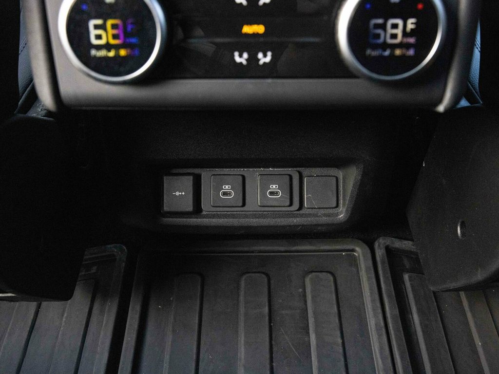 2024 Land Rover Discovery P300 Dynamic SE, Cold Climate Package, Fixed Side Steps - 22960810 - 59