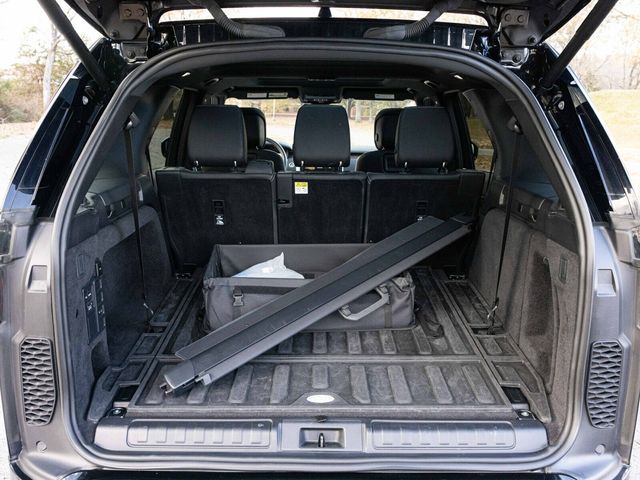 2024 Land Rover Discovery P300 Dynamic SE, Cold Climate Package, Fixed Side Steps - 22960810 - 60