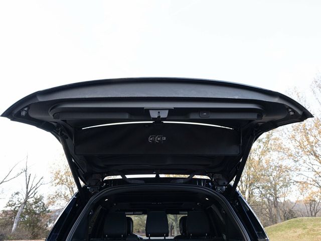 2024 Land Rover Discovery P300 Dynamic SE, Cold Climate Package, Fixed Side Steps - 22960810 - 62