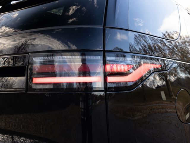 2024 Land Rover Discovery P300 Dynamic SE, Cold Climate Package, Fixed Side Steps - 22960810 - 64