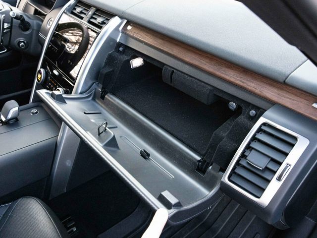 2024 Land Rover Discovery P300 Dynamic SE, Cold Climate Package, Fixed Side Steps - 22960810 - 76