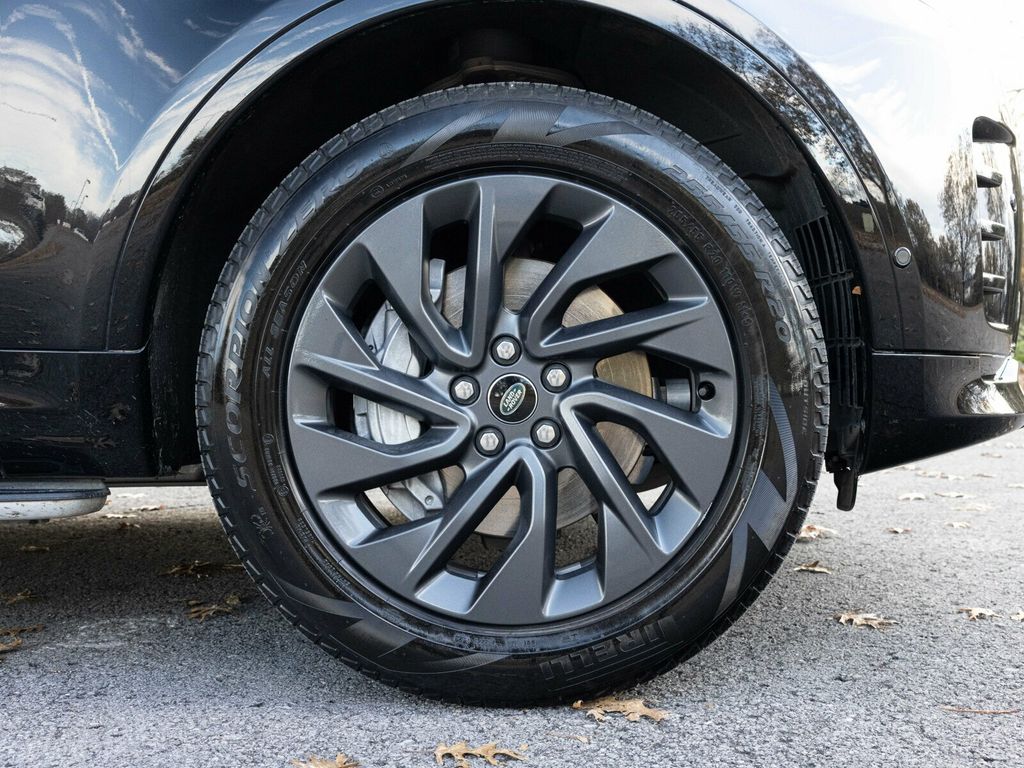 2024 Land Rover Discovery P300 Dynamic SE, Cold Climate Package, Fixed Side Steps - 22960810 - 78
