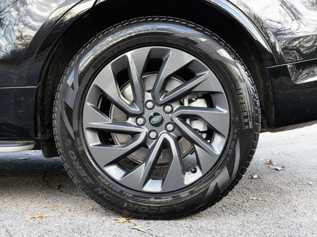 2024 Land Rover Discovery P300 Dynamic SE, Cold Climate Package, Fixed Side Steps - 22960810 - 82