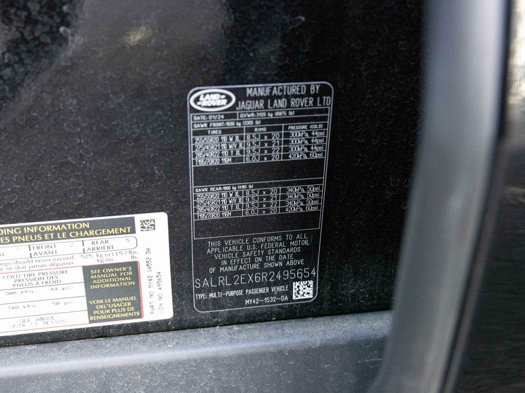 2024 Land Rover Discovery P300 Dynamic SE, Cold Climate Package, Fixed Side Steps - 22960810 - 86