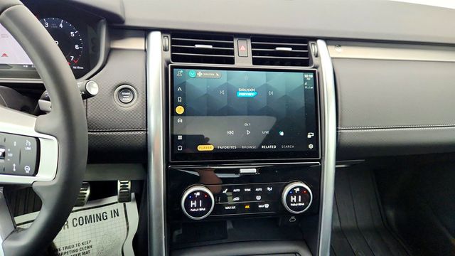 2024 Land Rover Discovery P300 Dynamic SE w/ Heated 3rd Row Seats & 20'' Wheels - 22997952 - 17