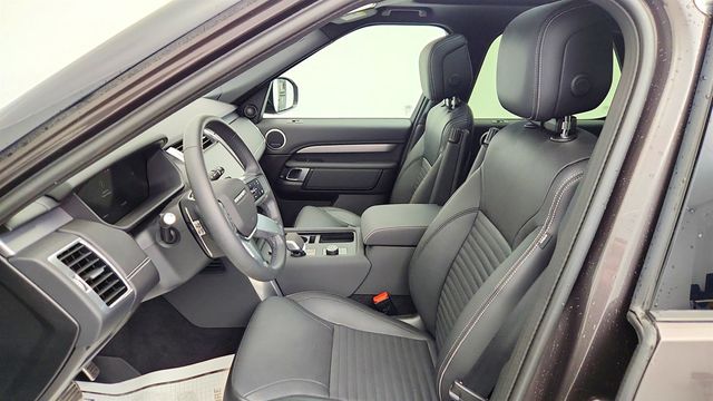 2024 Land Rover Discovery P300 Dynamic SE w/ Heated 3rd Row Seats & 20'' Wheels - 22997952 - 19