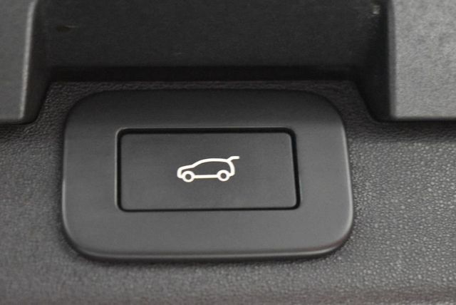 2024 Land Rover Discovery P300 S - 22921682 - 38