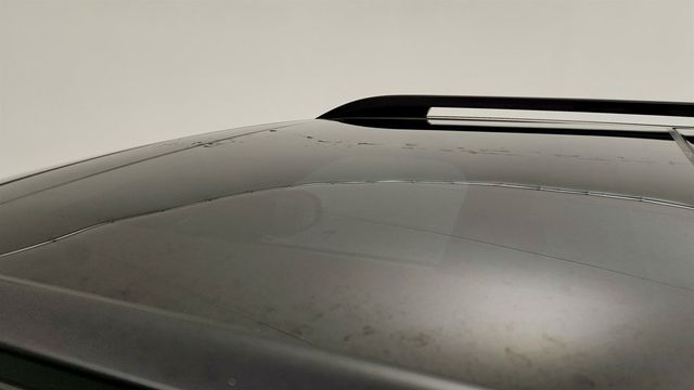 2024 Land Rover Discovery P360 Metropolitan Edition with 22'' Wheels & Cold Climate Pack - 22960770 - 9