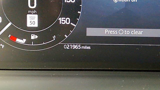 2024 Land Rover Discovery P360 Metropolitan Edition with 22'' Wheels & Cold Climate Pack - 22960770 - 13