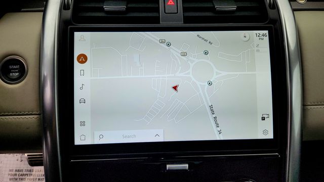 2024 Land Rover Discovery P360 Metropolitan Edition with 22'' Wheels & Cold Climate Pack - 22960770 - 16