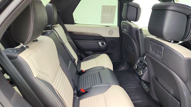 2024 Land Rover Discovery P360 Metropolitan Edition with 22'' Wheels & Cold Climate Pack - 22960770 - 19