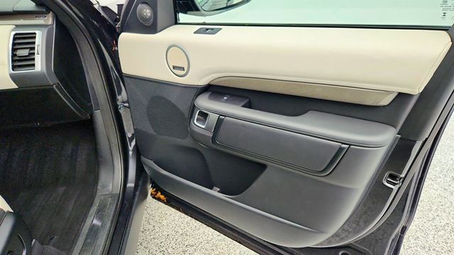 2024 Land Rover Discovery P360 Metropolitan Edition with 22'' Wheels & Cold Climate Pack - 22960770 - 22