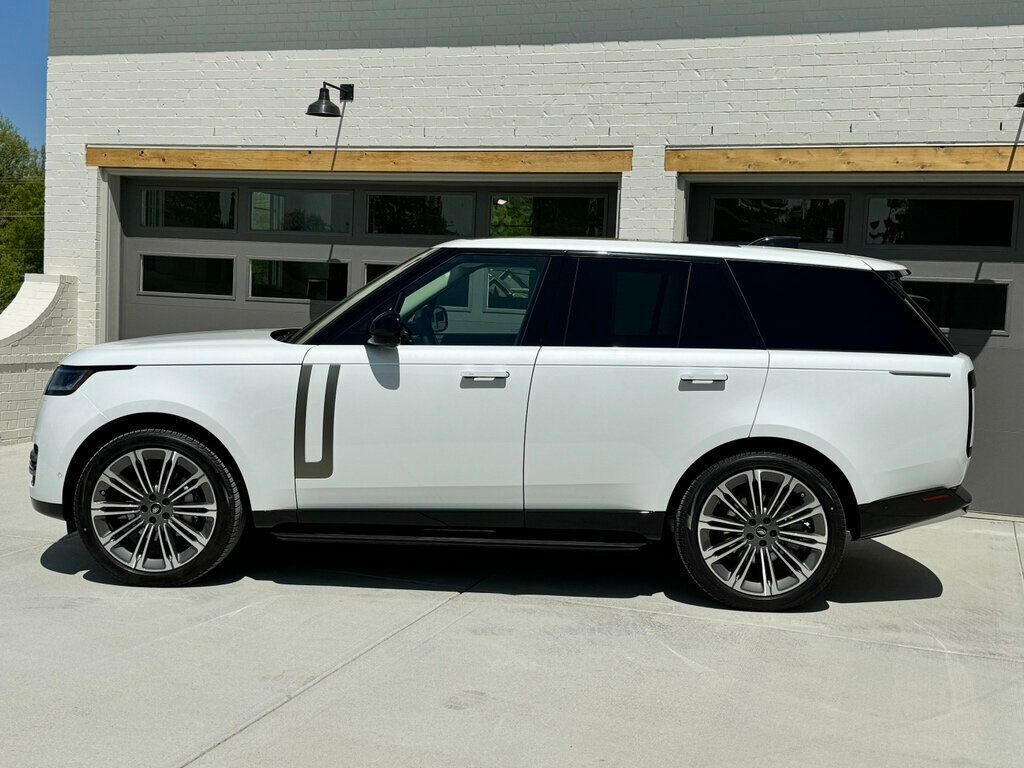 2024 Land Rover Range Rover NEW!!! Only 62 Miles, Ostuni Pearl White, Fixed Side Steps - 22402213 - 2