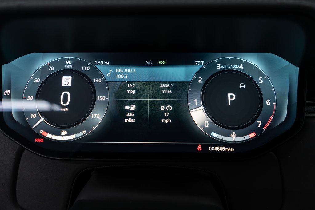 2024 Land Rover Range Rover SE photo 19