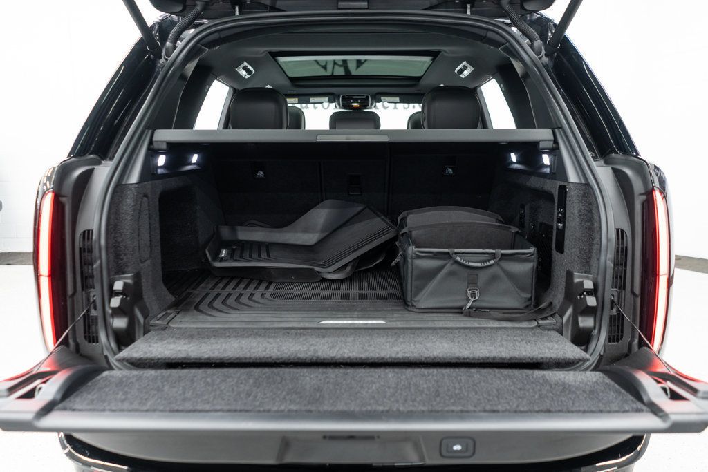 2024 Land Rover Range Rover SE photo 31