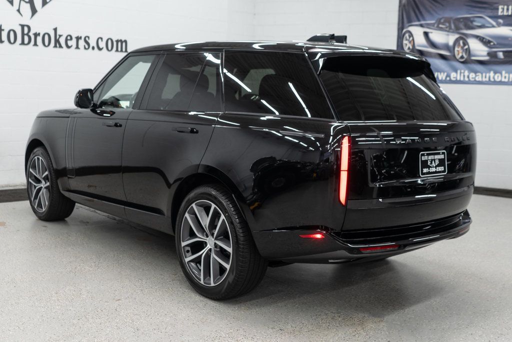 2024 Land Rover Range Rover SE photo 33