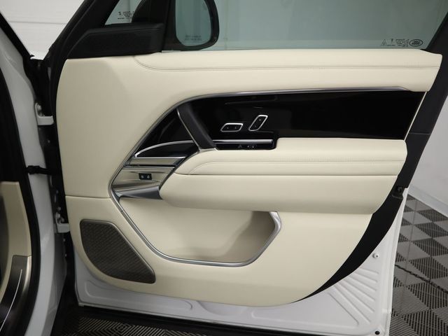 2024 Land Rover Range Rover P530 Autobiography SWB - 22953611 - 25
