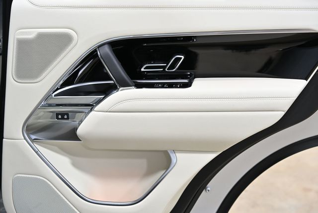 2024 Land Rover Range Rover P530 SE SWB - 22980403 - 32