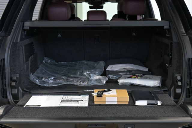 2024 Land Rover Range Rover P530 SE SWB - 23004911 - 32