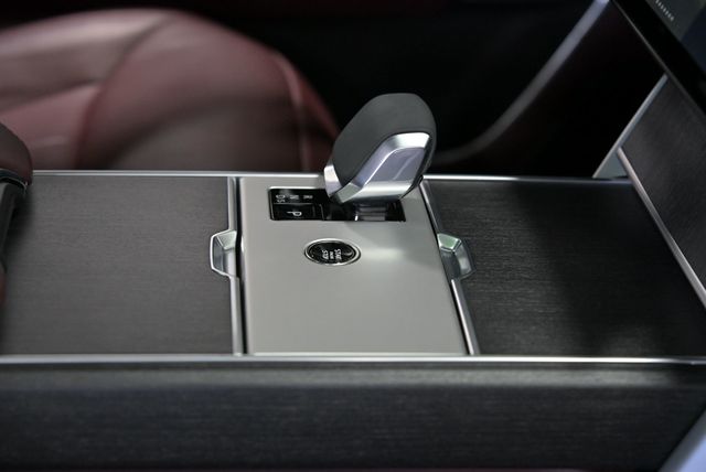 2024 Land Rover Range Rover P530 SE SWB - 23004911 - 41