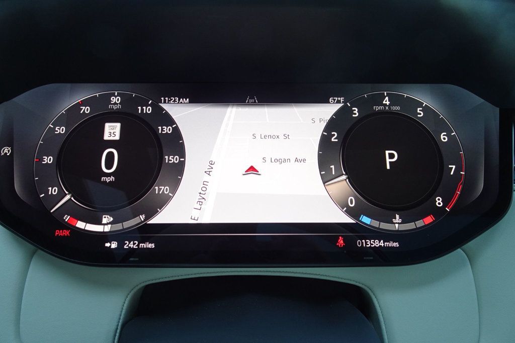 2024 Land Rover Range Rover SE photo 33