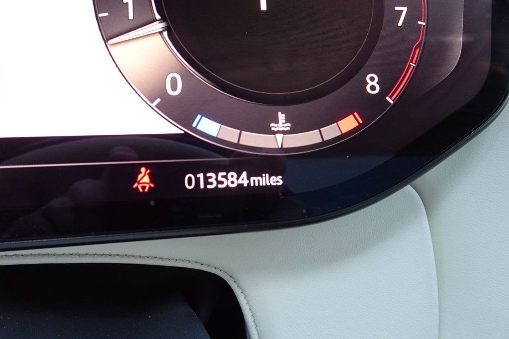 2024 Land Rover Range Rover SE photo 34
