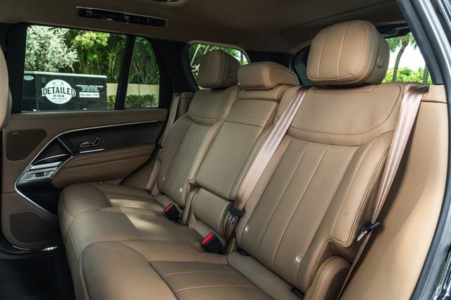 2024 Land Rover Range Rover P530 SE SWB - 23044690 - 21