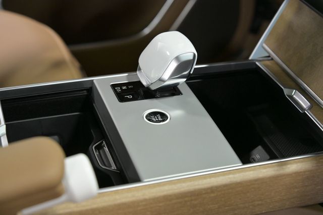 2024 Land Rover Range Rover P615 SV SWB - 23007080 - 48